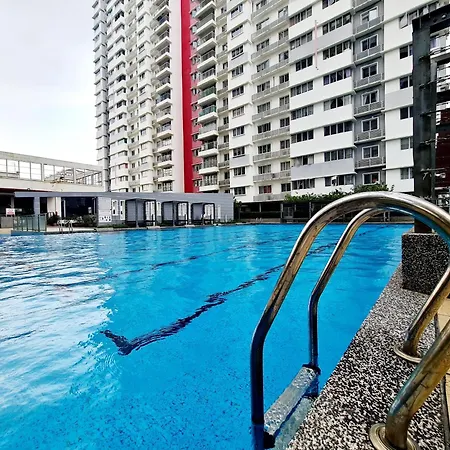 9 Guest 3 Room Koi Endless Pool Bbq Sunway Lagoon Pyramid Ioi Puchong Bkt Jalil Pavillion Bkt Jalil Stadium Exterior photo