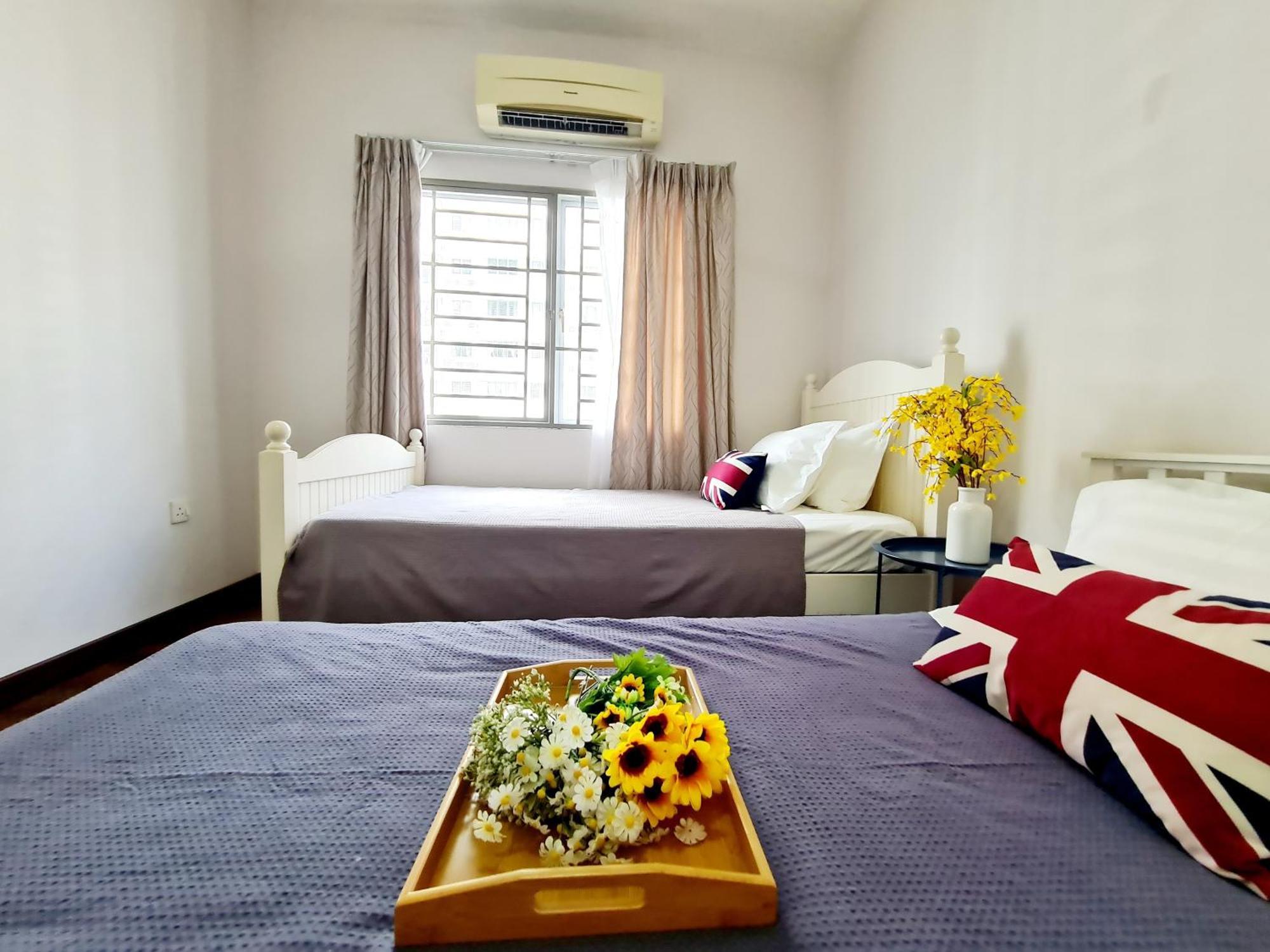 9 Guest 3 Koi Endless Pool Bbq Sunway Lagoon Pyramid Ioi Bkt Jalil Pavillion Bkt Jalil Stadium Apartment *