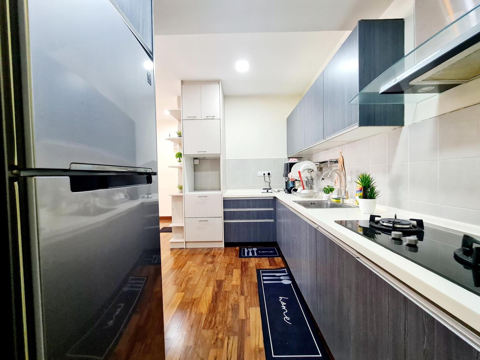 Apartment 9 Guest 3 Koi Endless Pool Bbq Sunway Lagoon Pyramid Ioi Bkt Jalil Pavillion Bkt Jalil Stadium